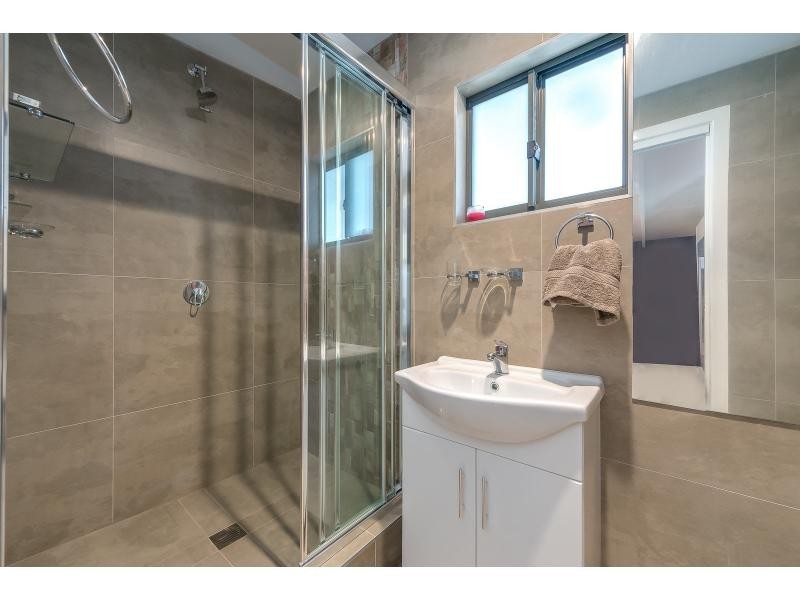 15 Sunbird Avenue, Paradise Point QLD 4216