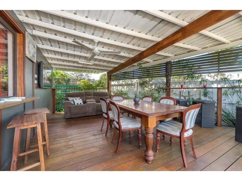 15 Sunbird Avenue, Paradise Point QLD 4216