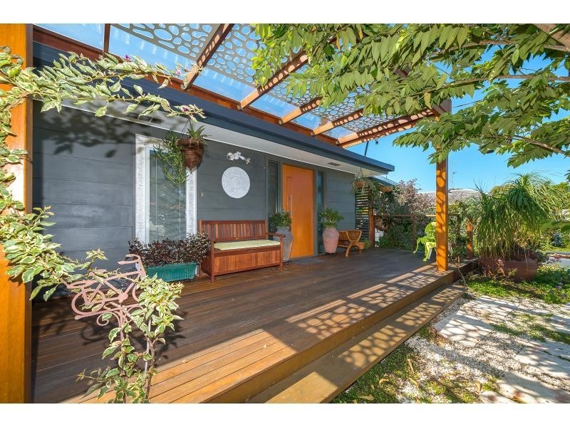 15 Sunbird Avenue, Paradise Point QLD 4216