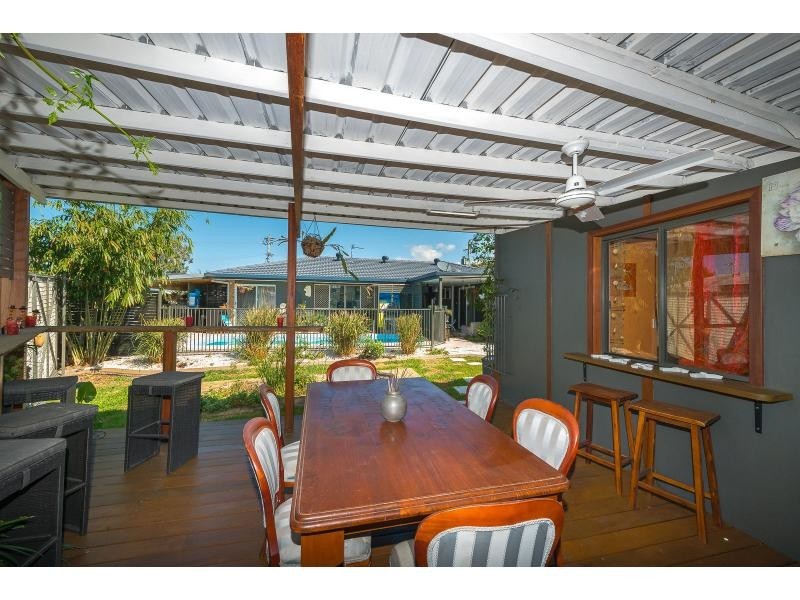 15 Sunbird Avenue, Paradise Point QLD 4216