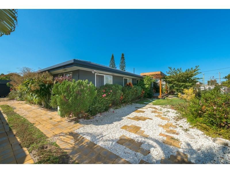 15 Sunbird Avenue, Paradise Point QLD 4216