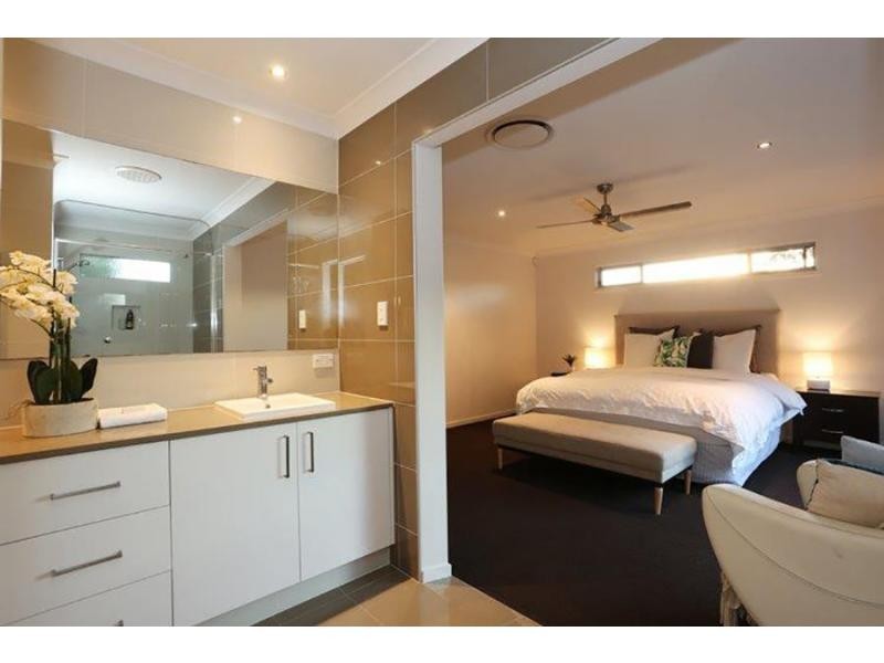 28 Huntington Drive, Maudsland QLD 4210