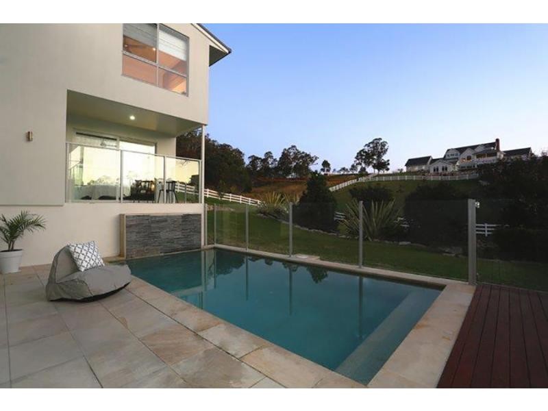 28 Huntington Drive, Maudsland QLD 4210