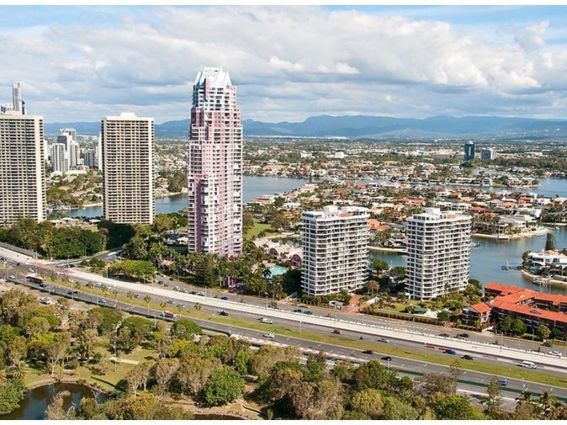 12 Commodore Drive, Paradise Waters QLD 4217