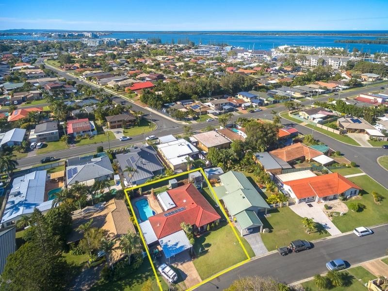 5 Koitaki Court, Runaway Bay QLD 4216