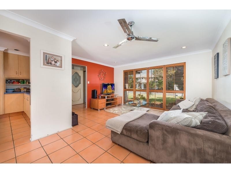 5 Koitaki Court, Runaway Bay QLD 4216