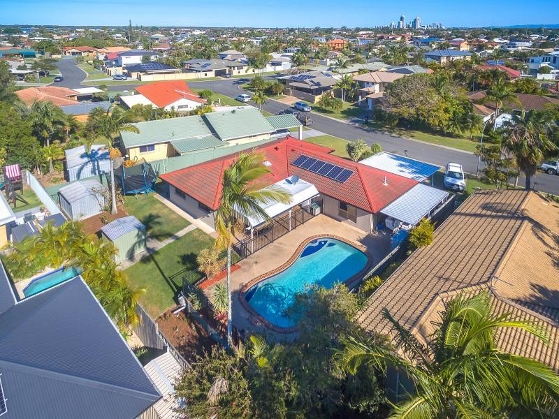 5 Koitaki Court, Runaway Bay QLD 4216