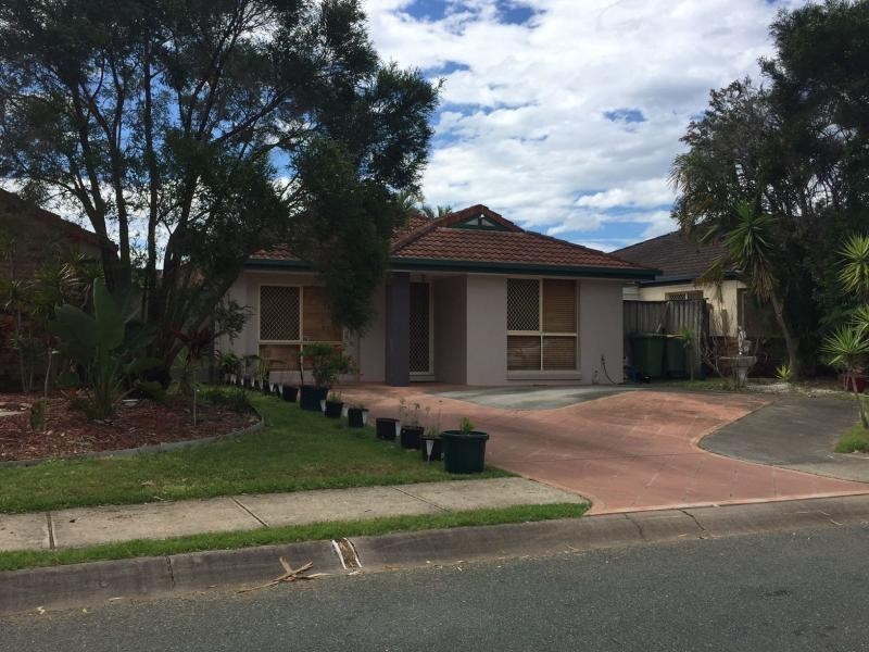 16 Trade Winds Drive, Helensvale QLD 4212