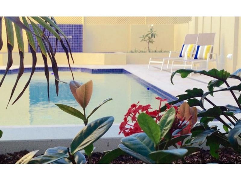 6/42 Brighton Parade, Southport QLD 4215
