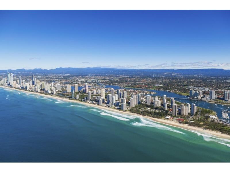 6/42 Brighton Parade, Southport QLD 4215