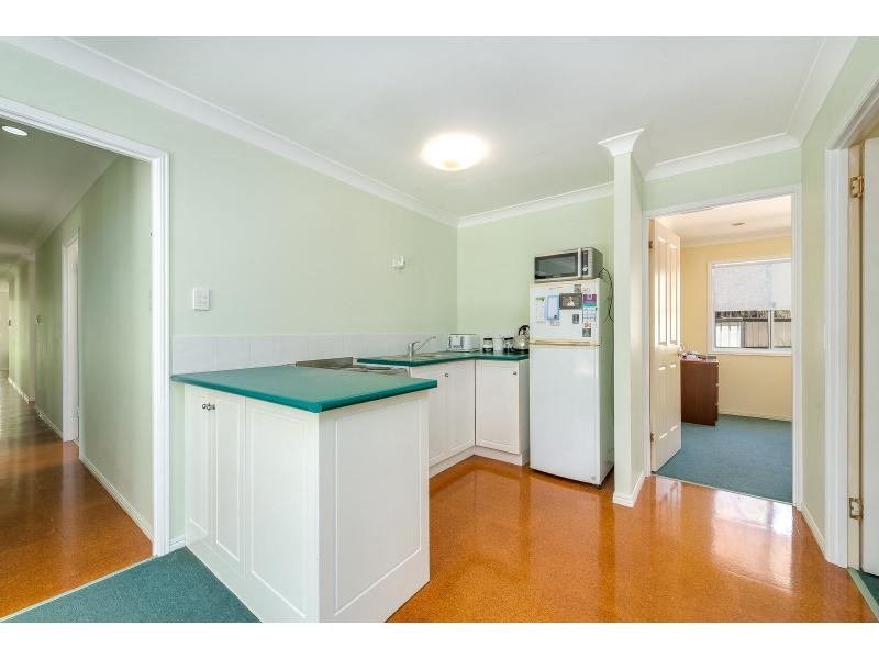 238-240 German Church Road, Carbrook QLD 4130