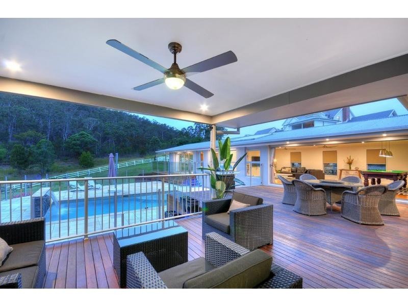 32 Huntington Drive, Maudsland QLD 4210