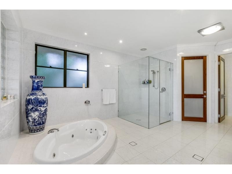 11 Kootingal Street, Ashmore QLD 4214