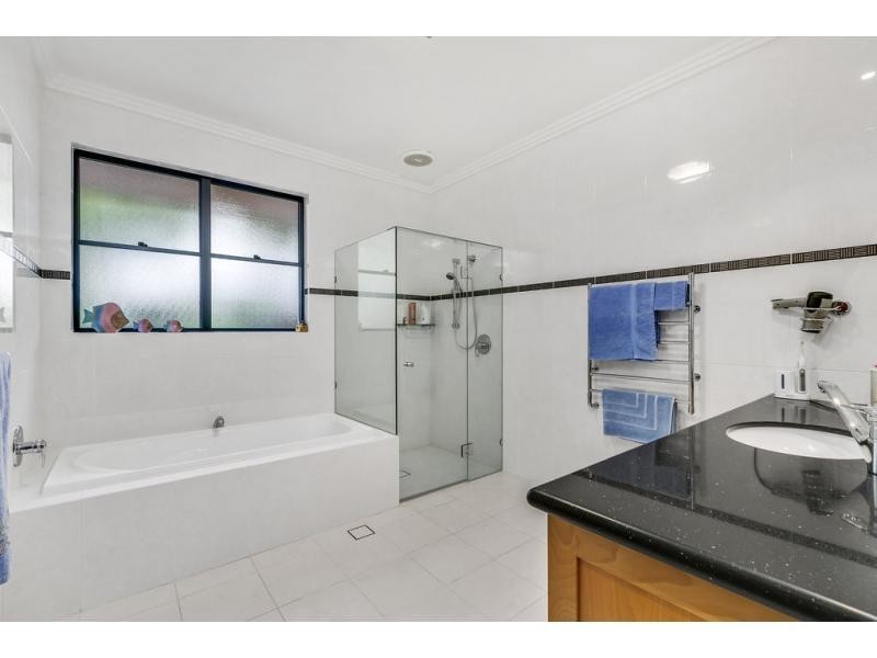 11 Kootingal Street, Ashmore QLD 4214