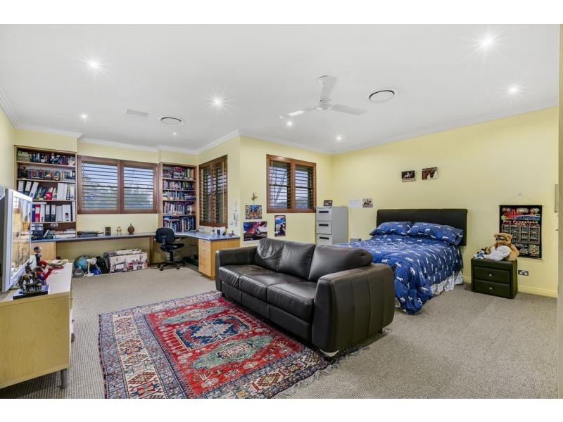 11 Kootingal Street, Ashmore QLD 4214