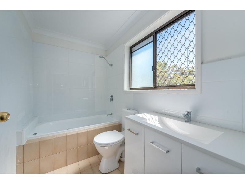 28 Michigan Drive, Oxenford QLD 4210