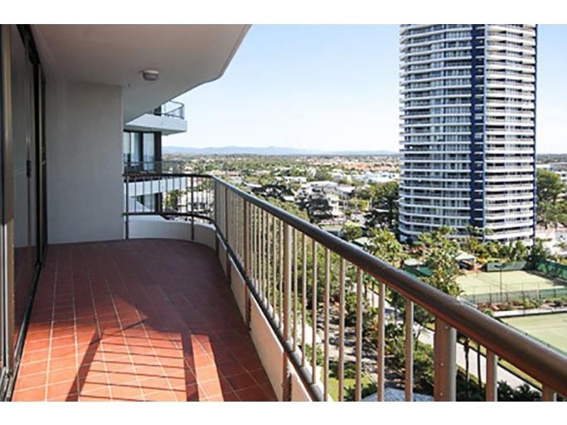 53/9 Bayview Street, Runaway Bay QLD 4216