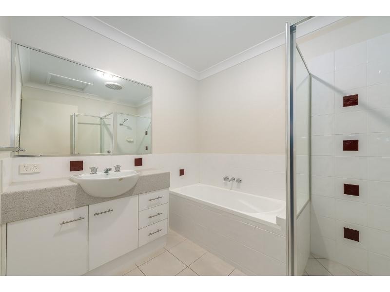 2/1 Denton Street, Upper Coomera QLD 4209
