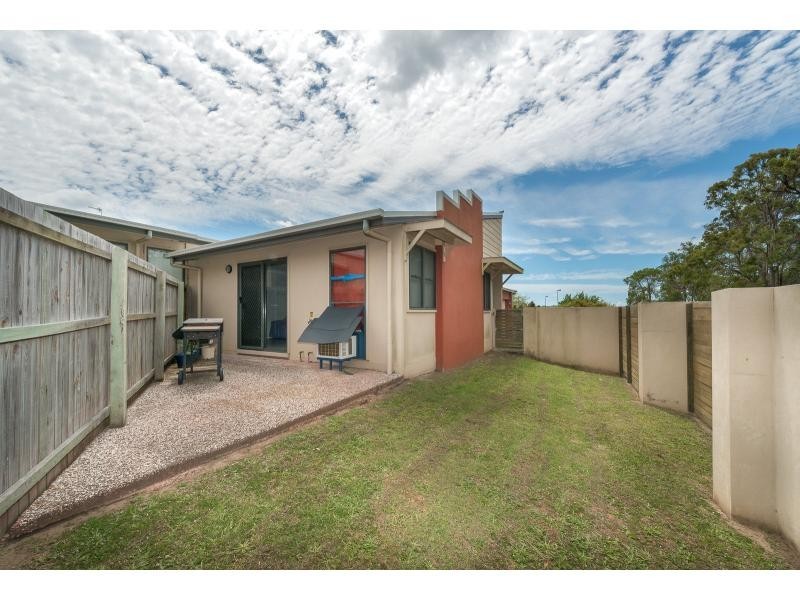 2/1 Denton Street, Upper Coomera QLD 4209