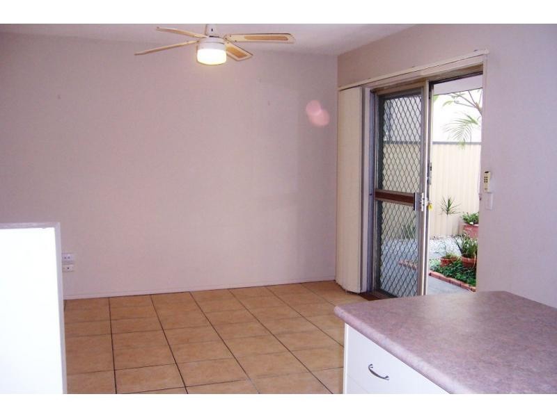 Unit 1/8 Nankeen Avenue, Paradise Point, Paradise Point QLD 4216