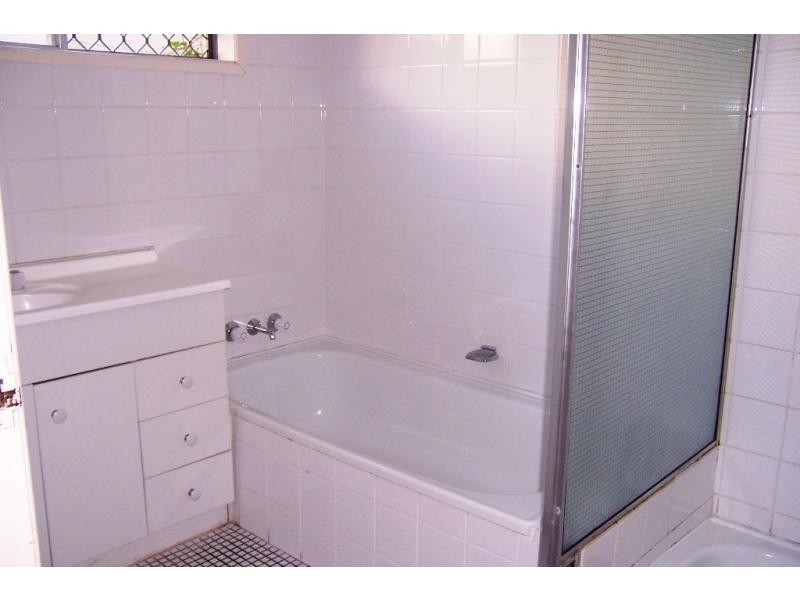 Unit 1/8 Nankeen Avenue, Paradise Point, Paradise Point QLD 4216