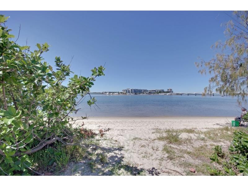 Unit 1/8 Nankeen Avenue, Paradise Point, Paradise Point QLD 4216