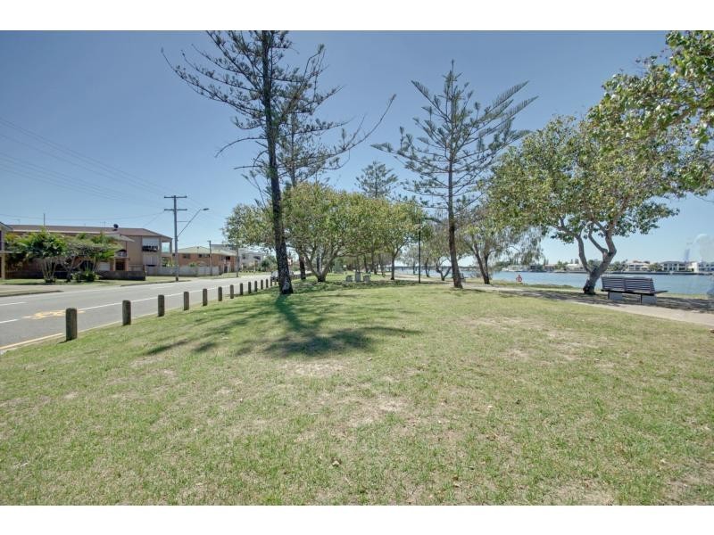Unit 1/8 Nankeen Avenue, Paradise Point, Paradise Point QLD 4216