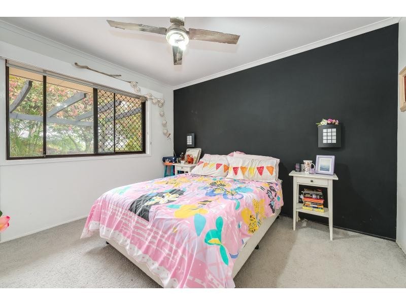 2/5 Callistemon Court, Arundel QLD 4214