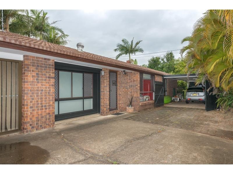 2/5 Callistemon Court, Arundel QLD 4214