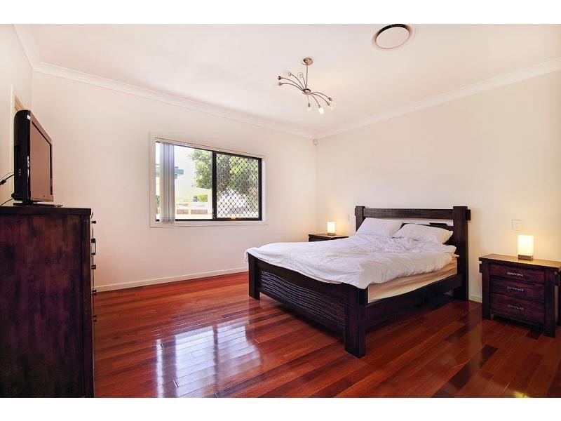 59 Morala Avenue, Runaway Bay QLD 4216