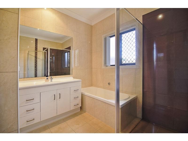 59 Morala Avenue, Runaway Bay QLD 4216