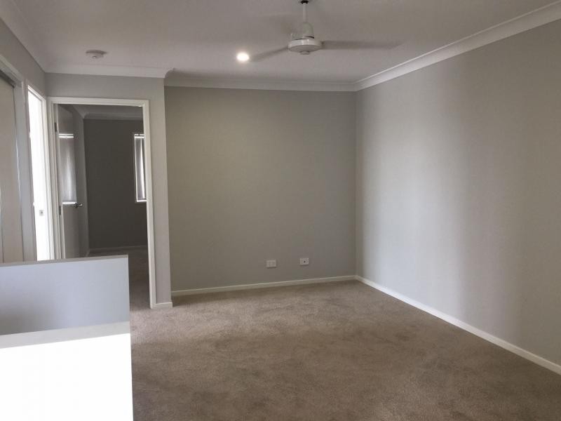 1/40 Midway Terrace, Pacific Pines QLD 4211