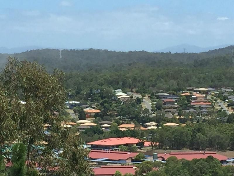 1/40 Midway Terrace, Pacific Pines QLD 4211