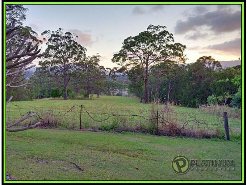 30 Holyrood Road, Maudsland QLD 4210