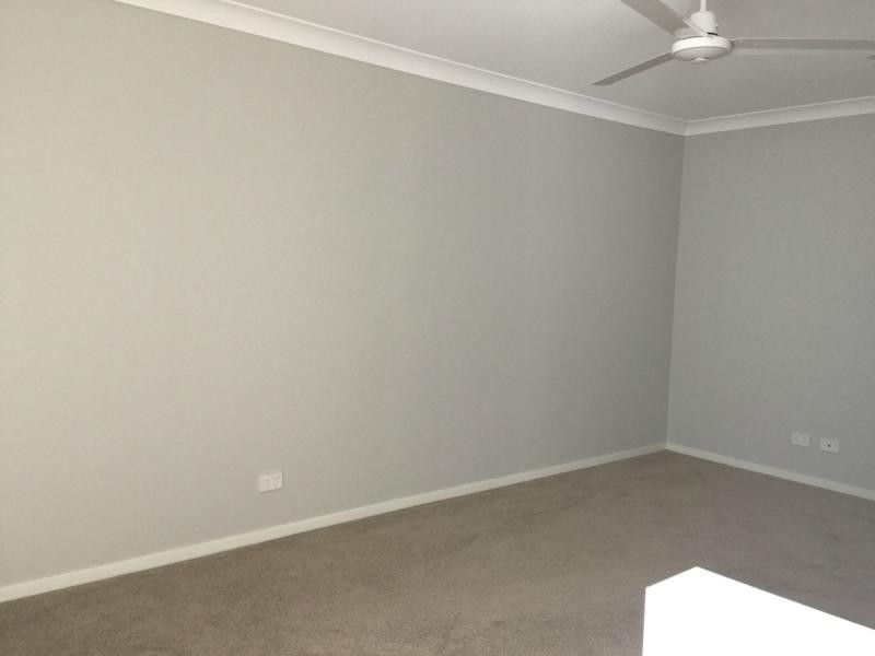 L2/40 Midway Terrace, Pacific Pines QLD 4211