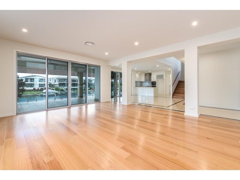 63 Southaven Drive, Helensvale QLD 4212