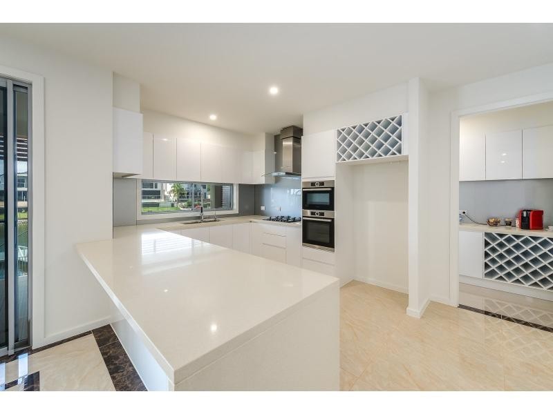 63 Southaven Drive, Helensvale QLD 4212