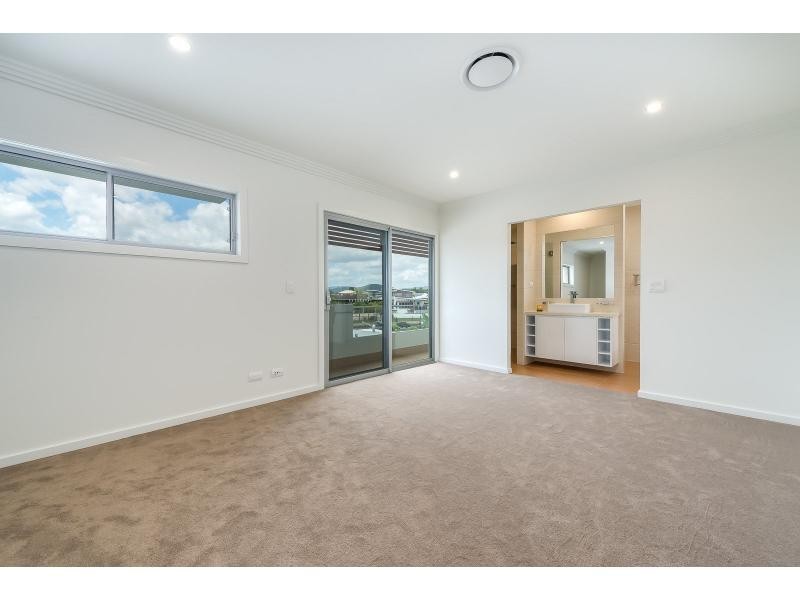 63 Southaven Drive, Helensvale QLD 4212