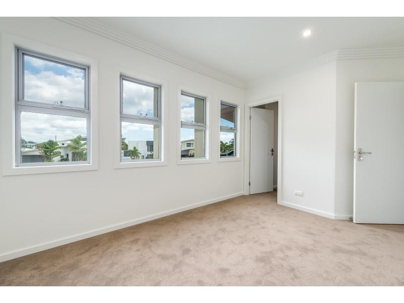 63 Southaven Drive, Helensvale QLD 4212