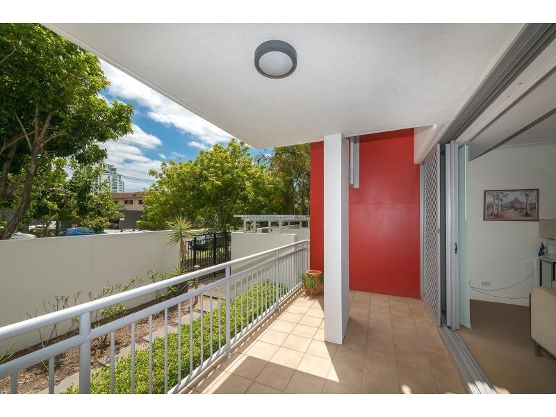 7/13-23 Bright Avenue, Labrador QLD 4215