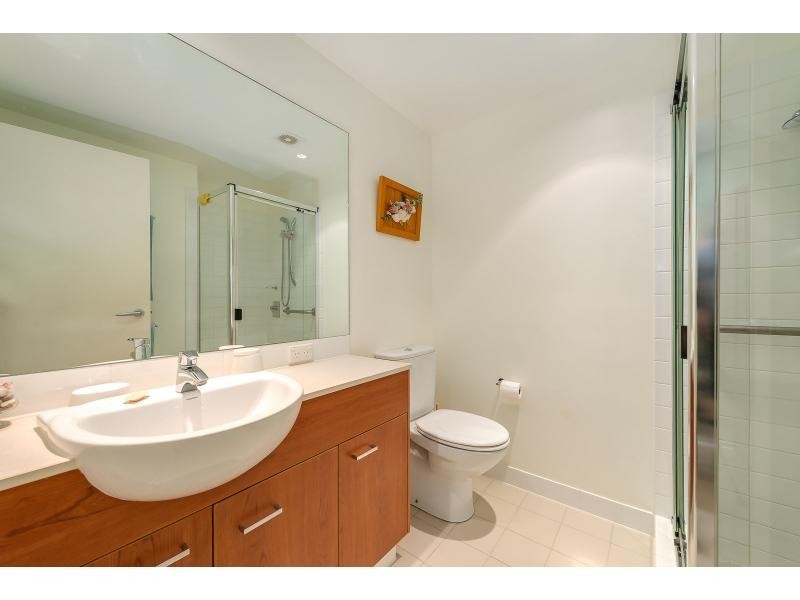 7/13-23 Bright Avenue, Labrador QLD 4215