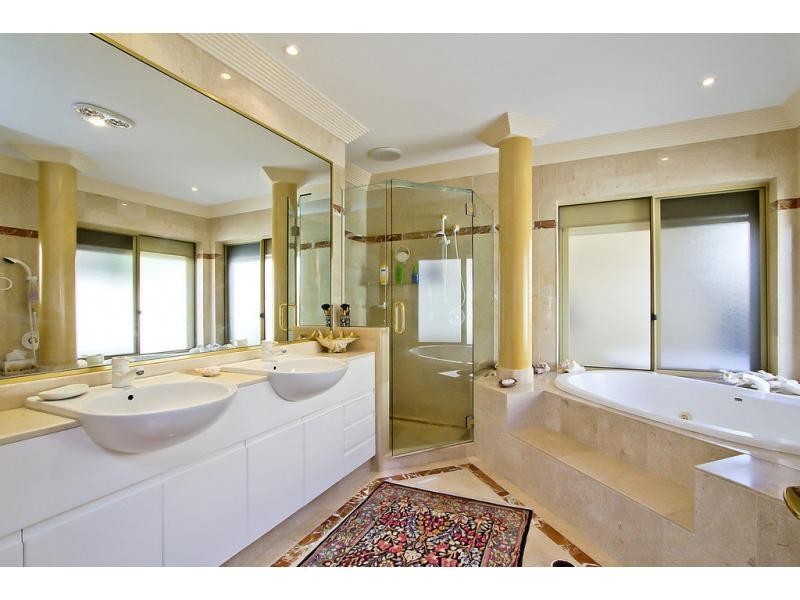 15 Sir Bruce Small Boulevard, Benowa Waters QLD 4217