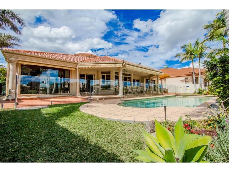 15 Sir Bruce Small Boulevard, Benowa Waters QLD 4217