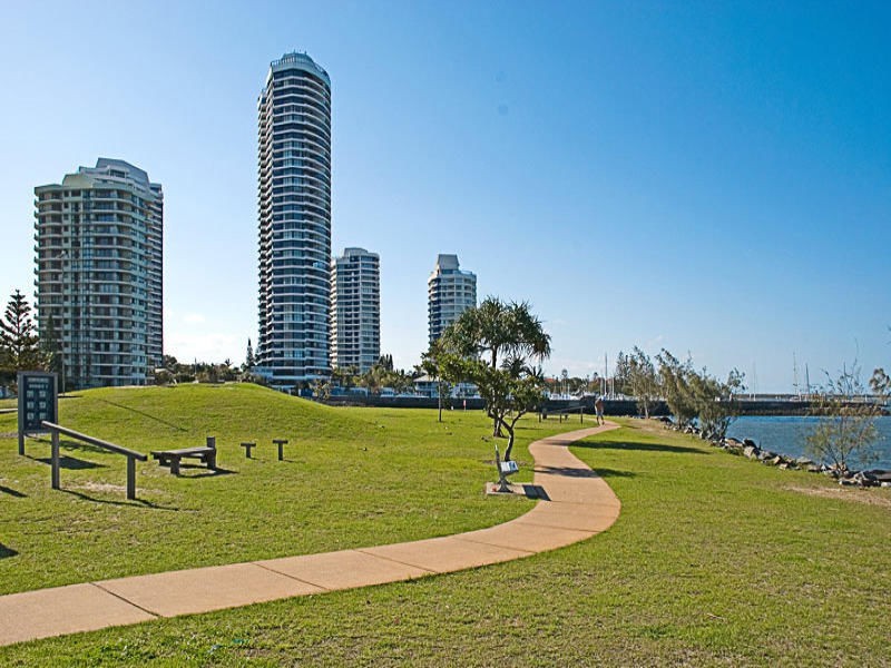 Unit 1/554 Marine Parade, Biggera Waters QLD 4216