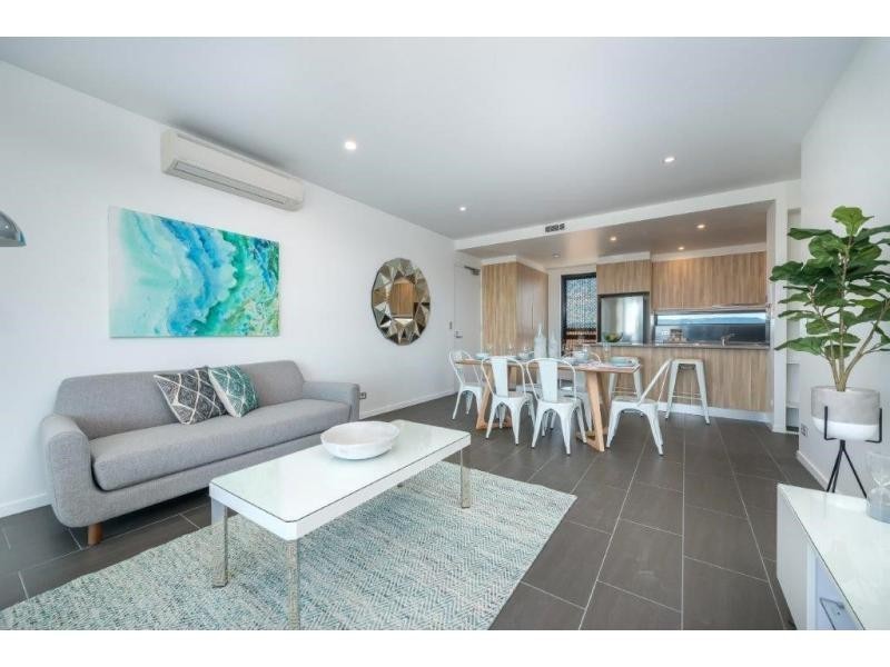 7/91 High Street, Southport QLD 4215