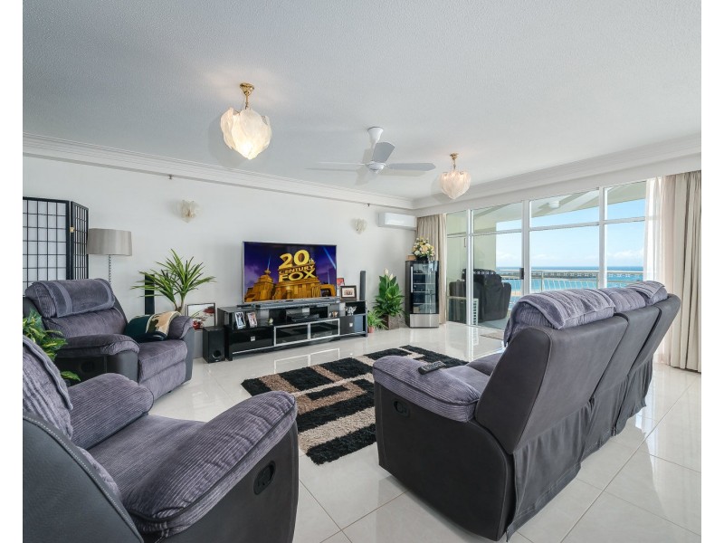5 Bayview Street, Runaway Bay QLD 4216