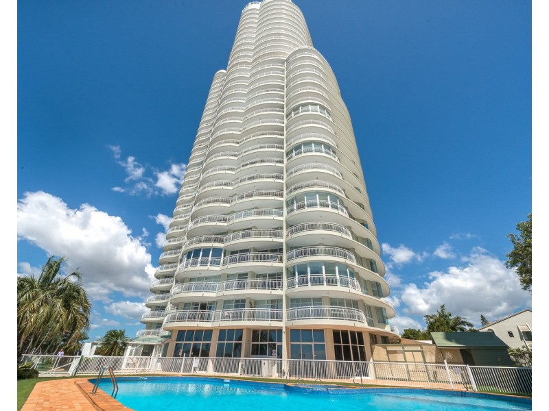 5 Bayview Street, Runaway Bay QLD 4216
