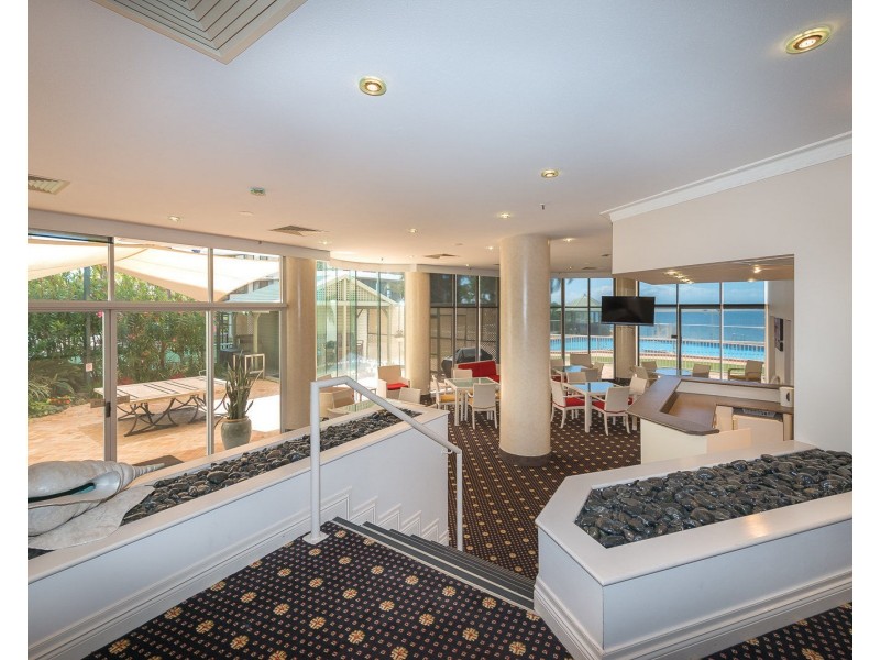 5 Bayview Street, Runaway Bay QLD 4216