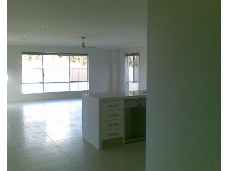 7 Chromata Lane, Coomera QLD 4209