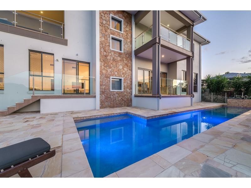 20 Huntington Drive, Maudsland QLD 4210